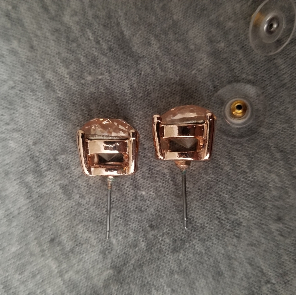 Earrings - Picture 2 of 3